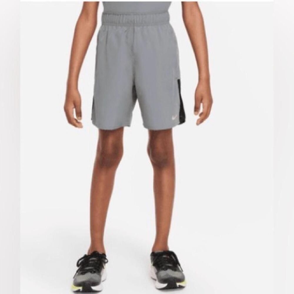 Nike Men's Grey and Black Bottoms